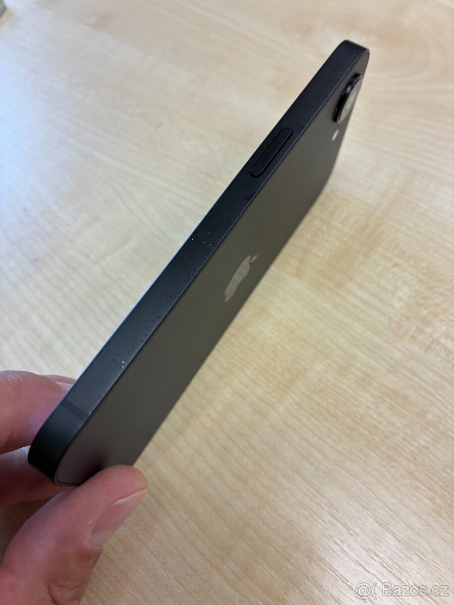 Iphone 16e 5121GB černý - 3