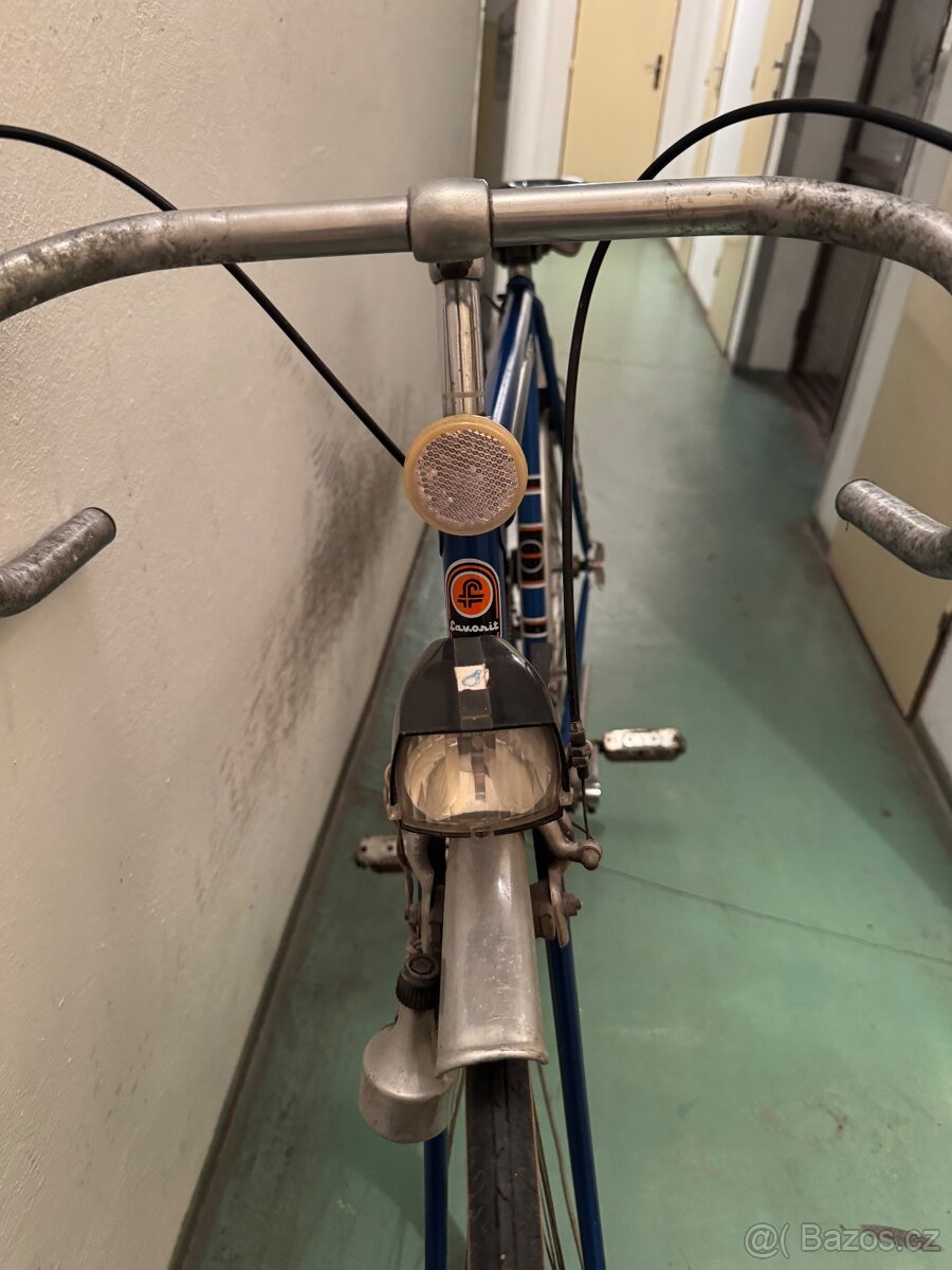 Kolo Favorit – původní stav, kompletní výbava - 3