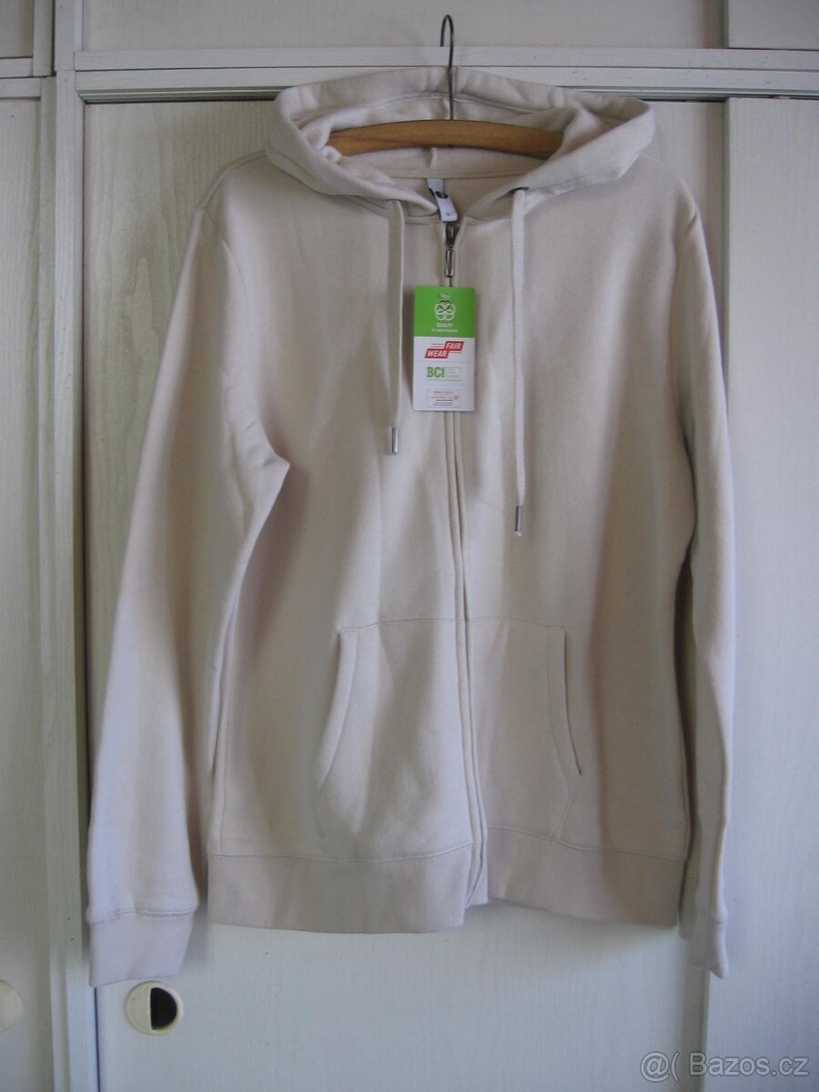 mikiny , bunda,3/4 legíny,vaky,kabelka kufřík,klíčenka - 3