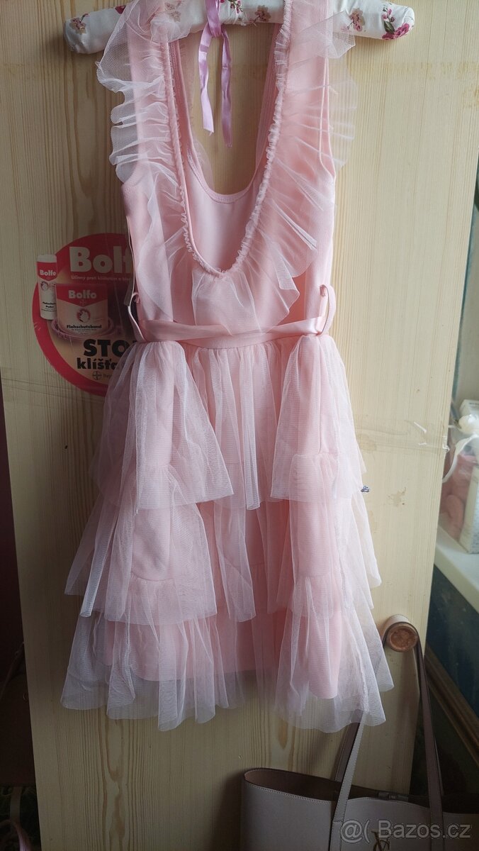 šaty krajkové růžové do společnosti , na ples - 3