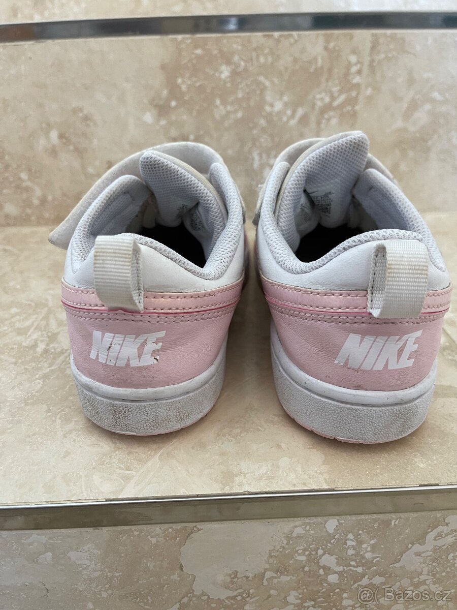 Dívčí tenisky Nike velikost 33,5 - 3