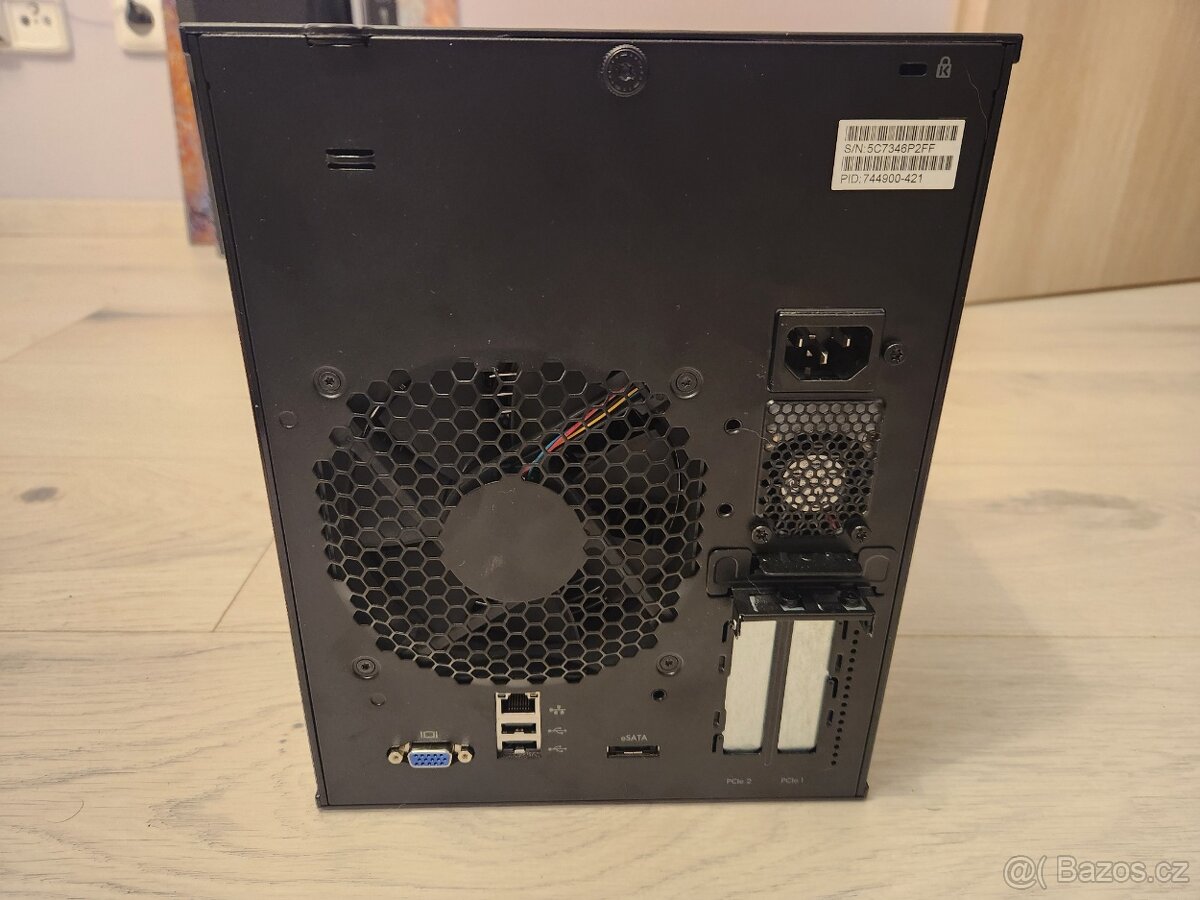 HP ProLiant Microserver Gen. 7 - 3