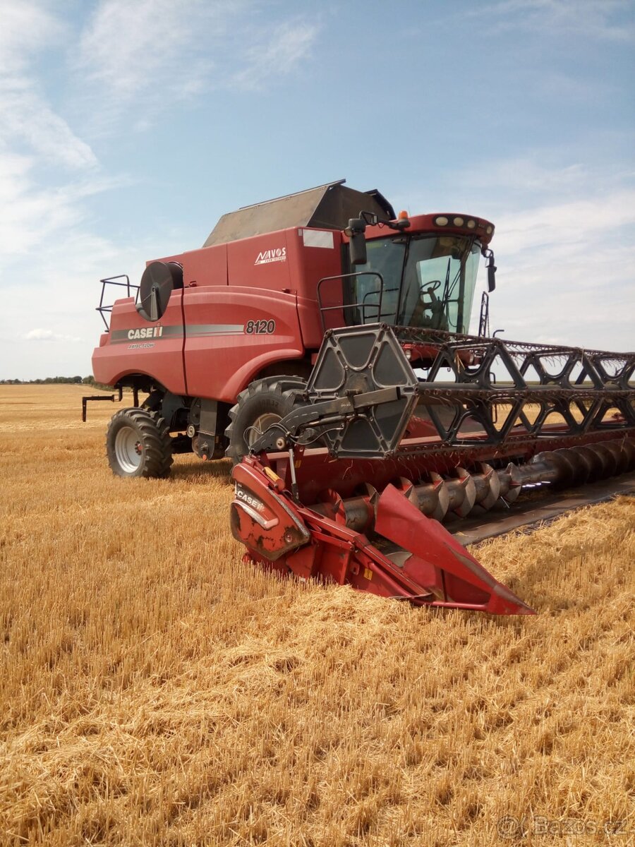 Kombajn CASE - 3