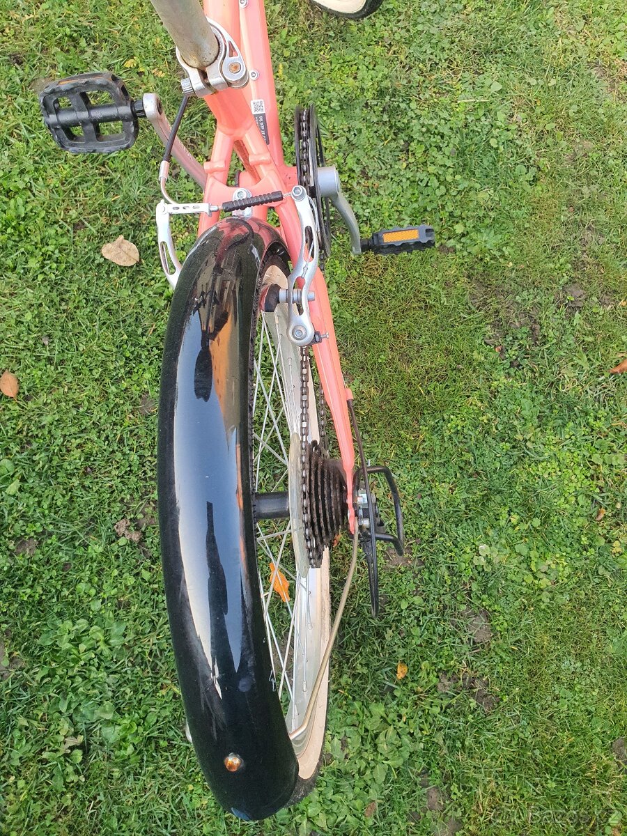 Dívčí kolo 20" - 3