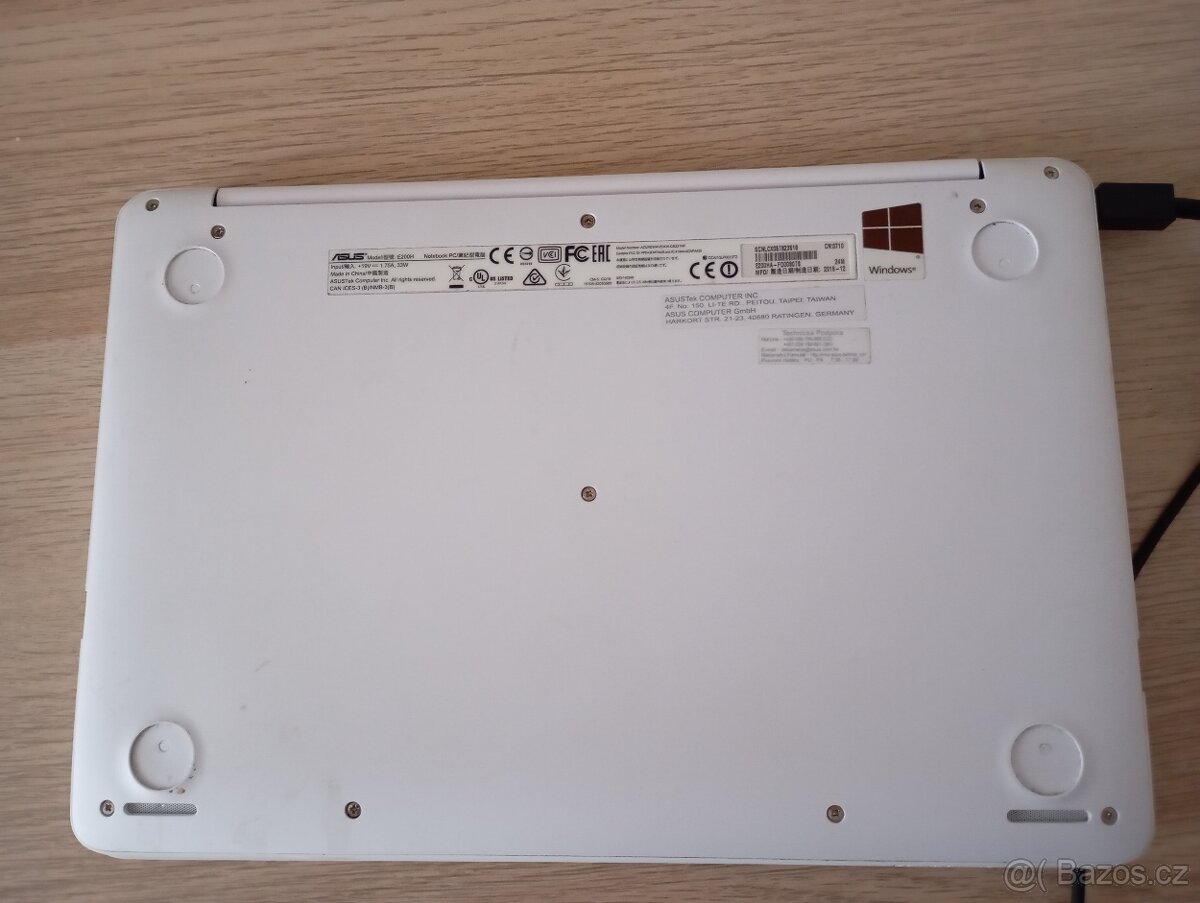 Starý ntb Asus E200HA - 3