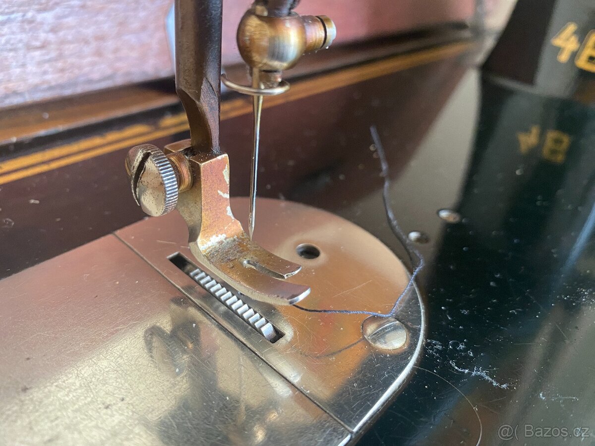 šlapací šicí stroj Bynov - 3