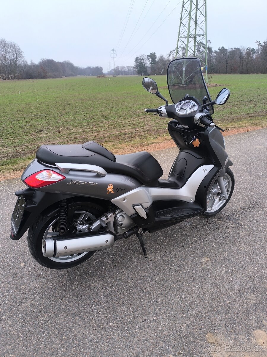 Yamaha x city 250 - 3