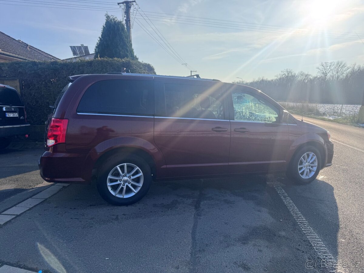 Dodge Grand Caravan 3,6 SXT S type Crew 2018 DPH - 3