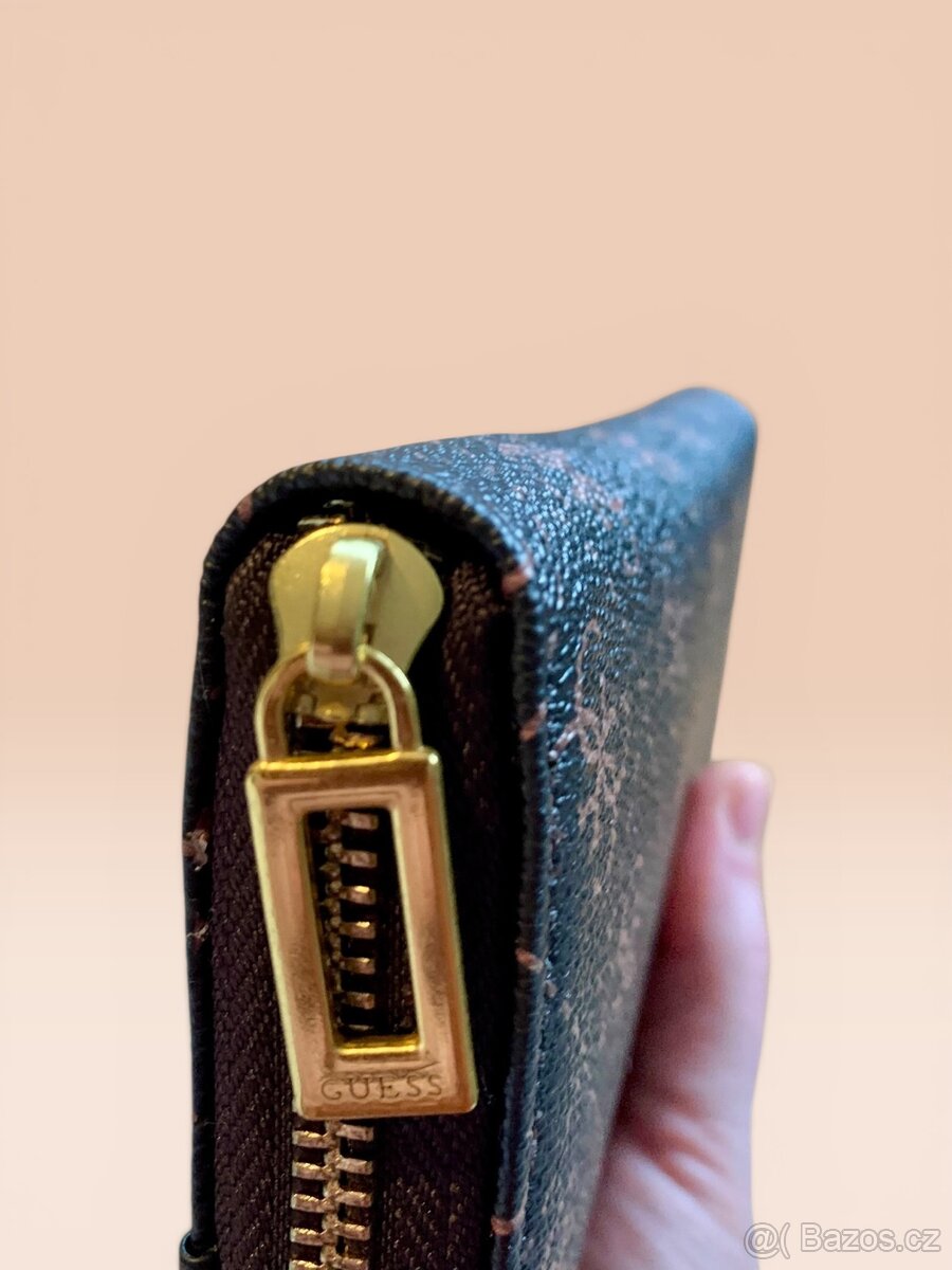 Peněženka Guess skladem - 3