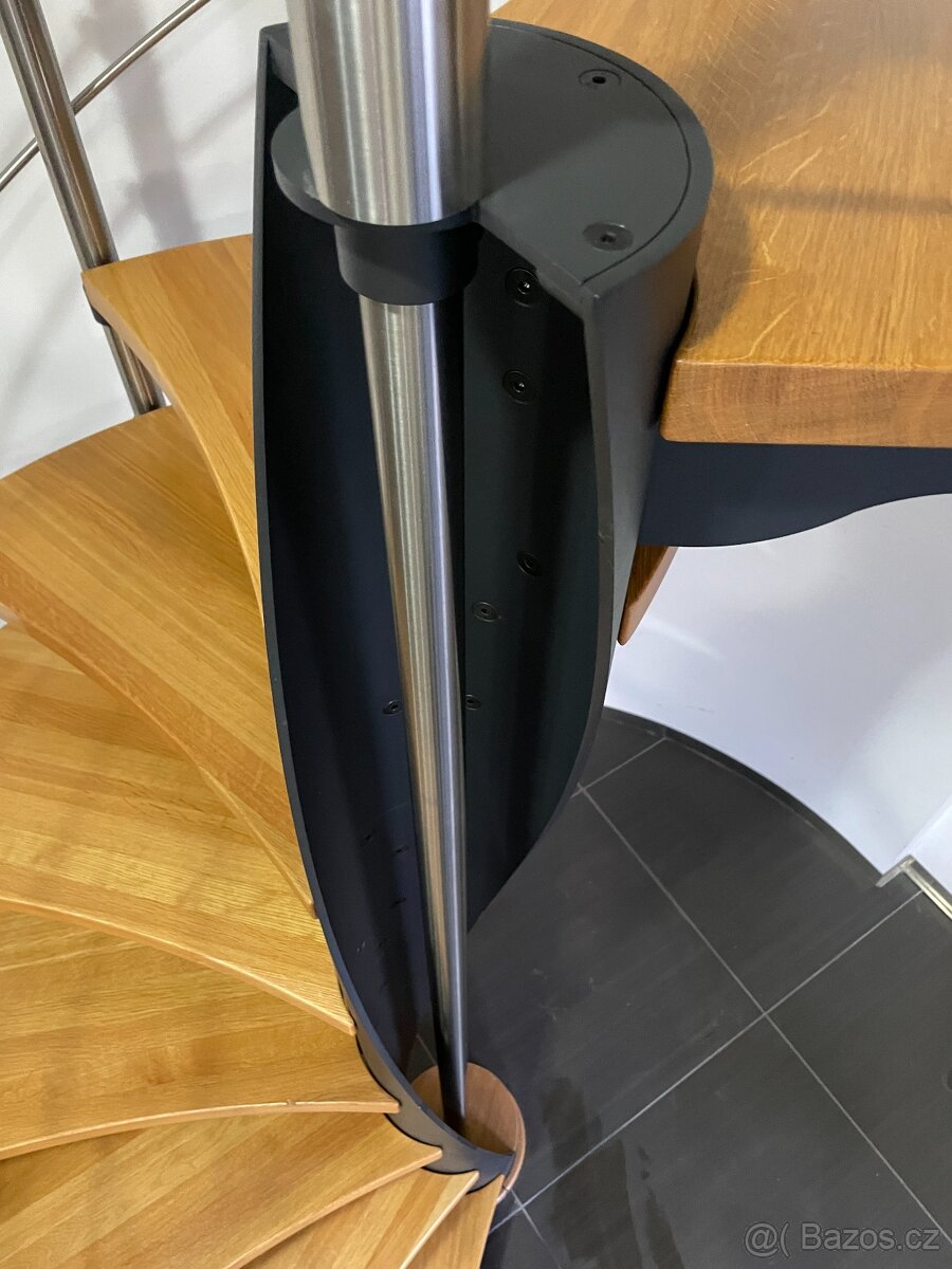 točité schodiště JAP 120 - 3