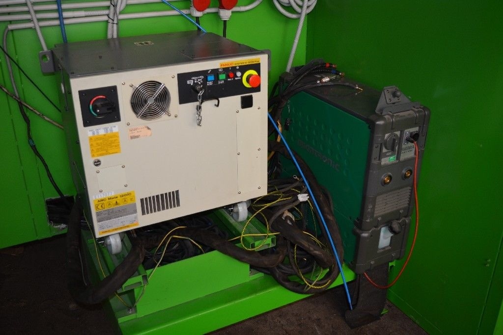 Robotická svářečka Migatronic - 3