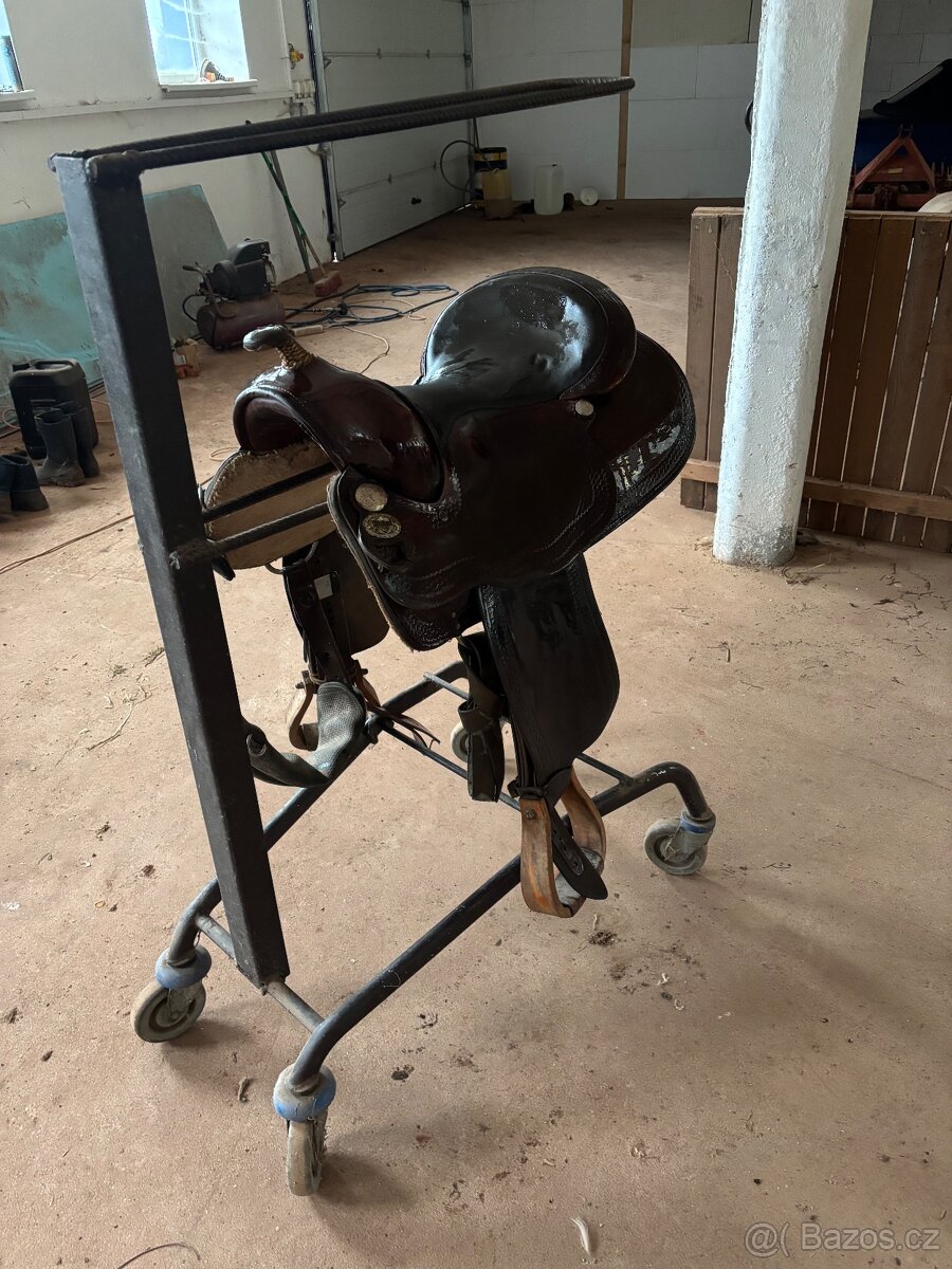 Stojan na dvě sedla pojízdný - 3
