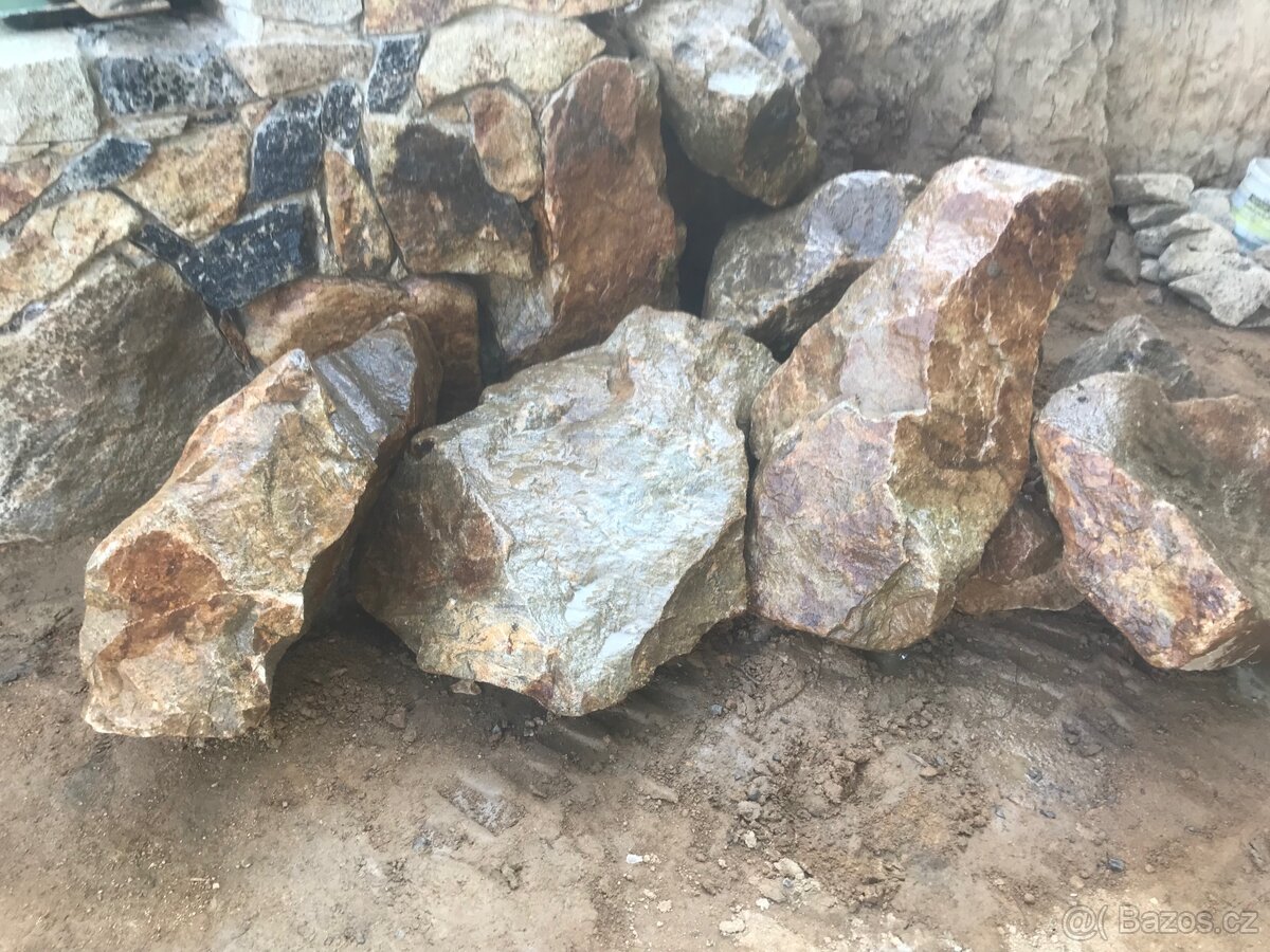 Kameny, zídka, kamenivo, zahradní architektura - 3
