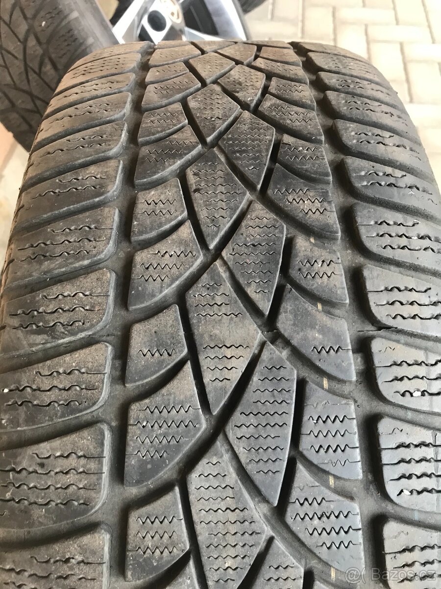 Prodám 4x zimní 5x112 alu kola VEGA 235/40/R19 ET44. - 3