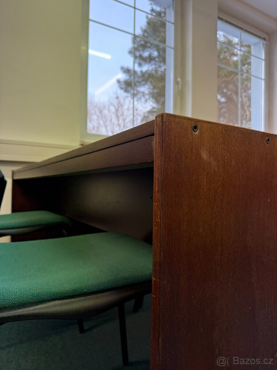 Pracovní stůl - 3