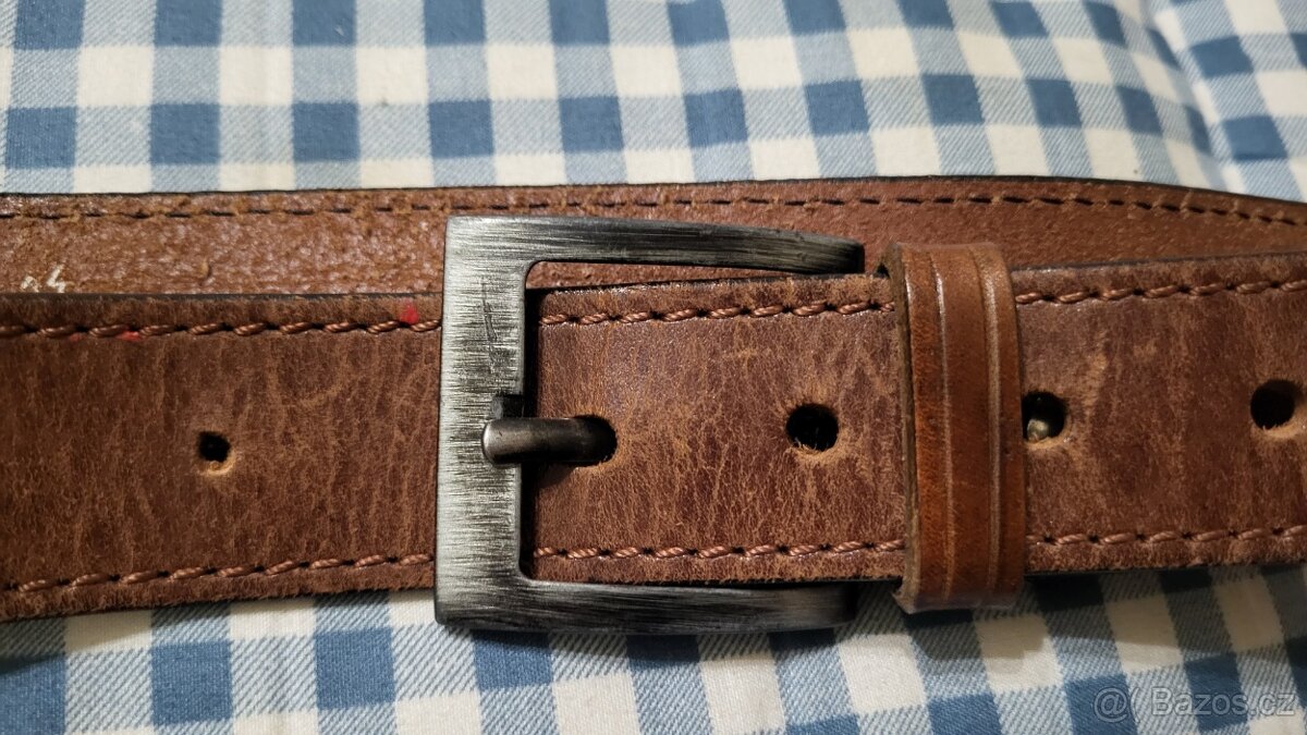 Kožené pásky s přezkou - 3