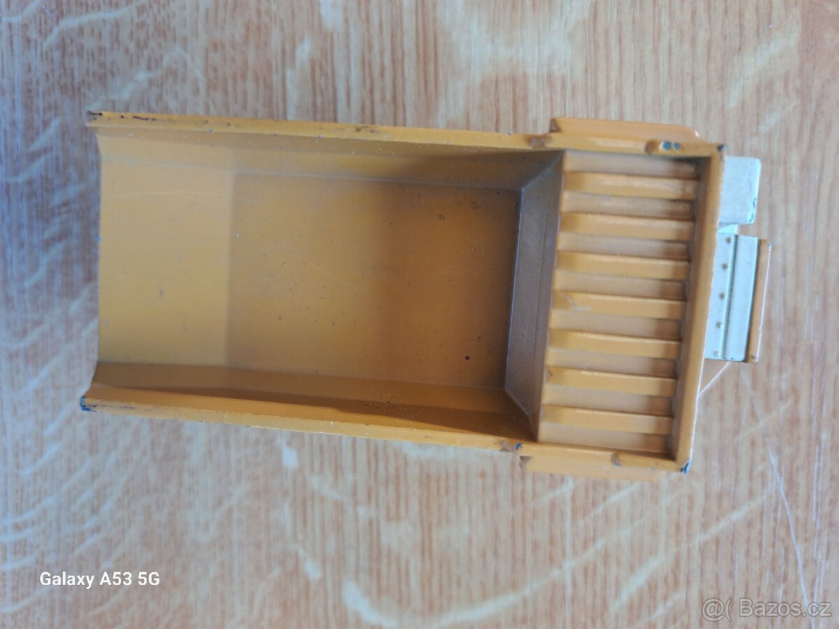 The ERTL. Sklápěč - 3