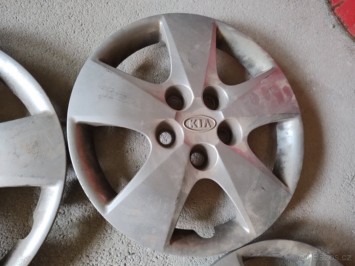 Kryty kol originál Kia R15 - 3
