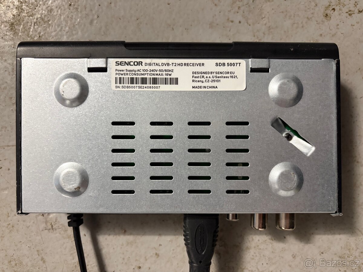 Tv + set top box - 3