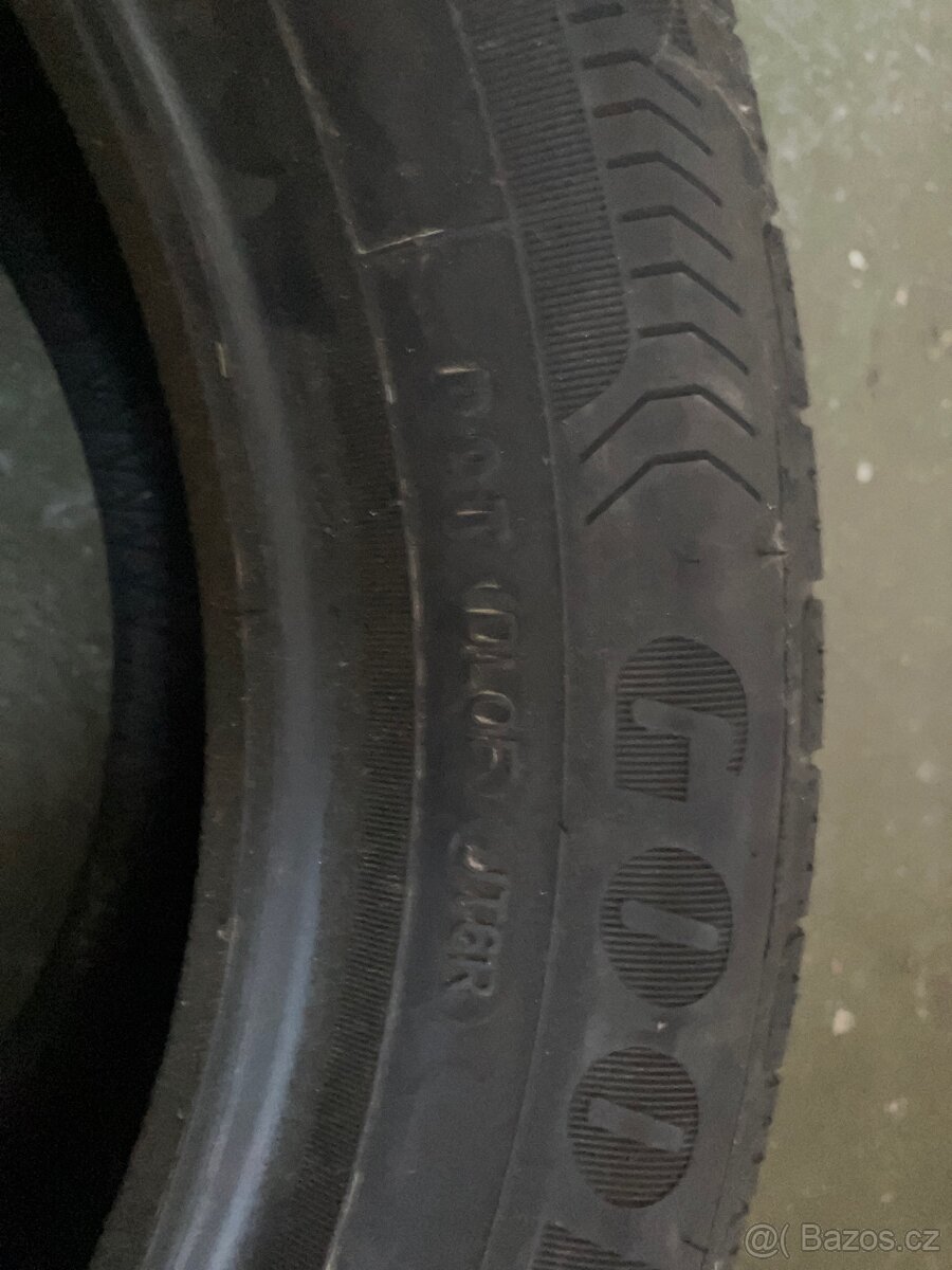 Good Year 205/55 R16 - 3