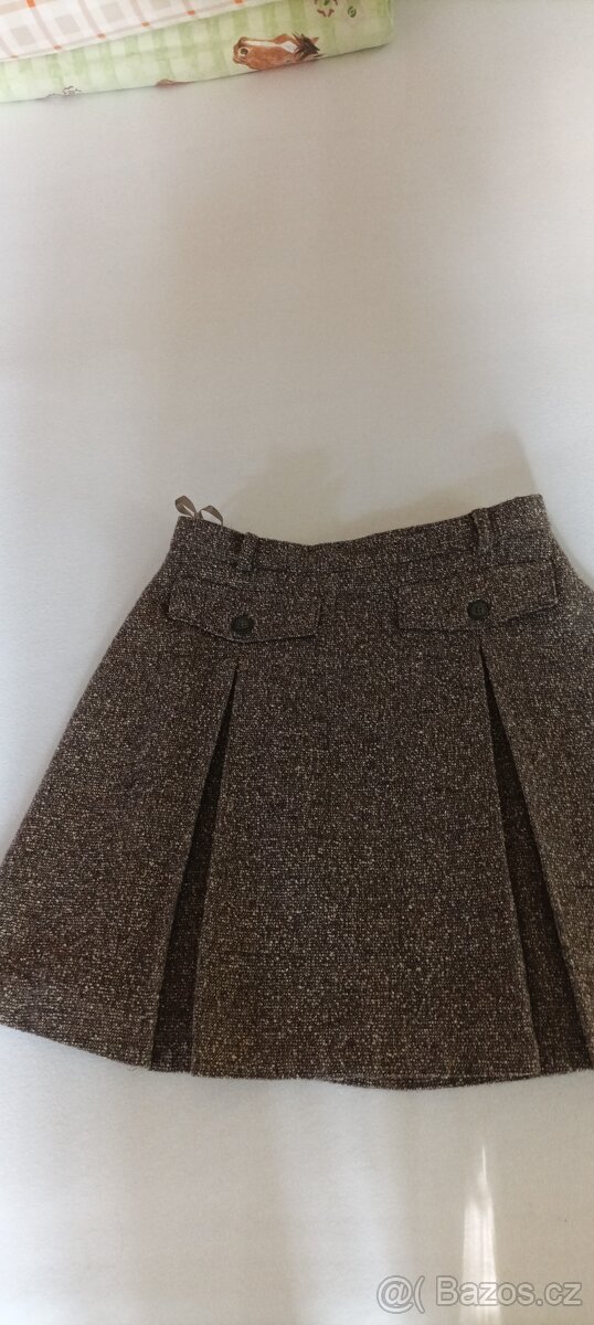 Dvě dámské krátké sukně vel. 36 - 3