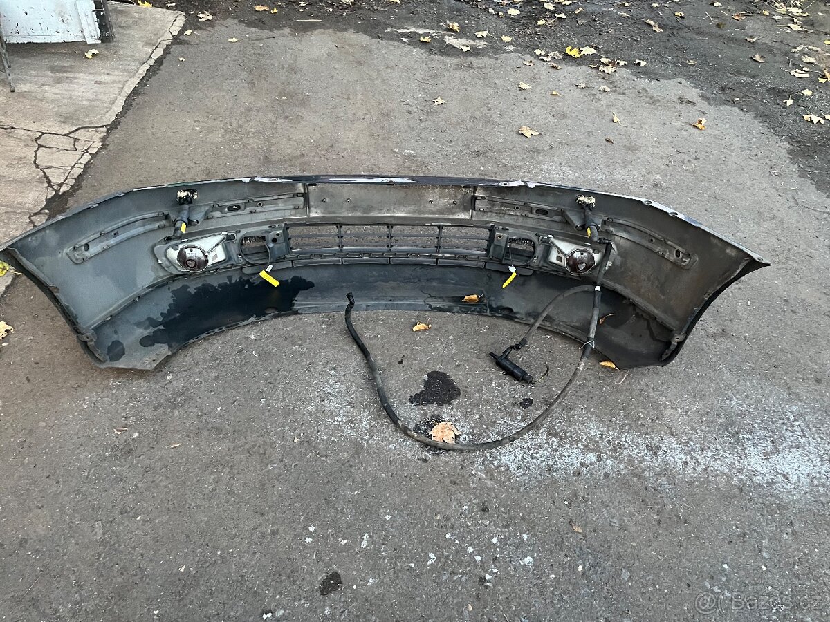 Škoda Octavia 2-přední nárazník - 3