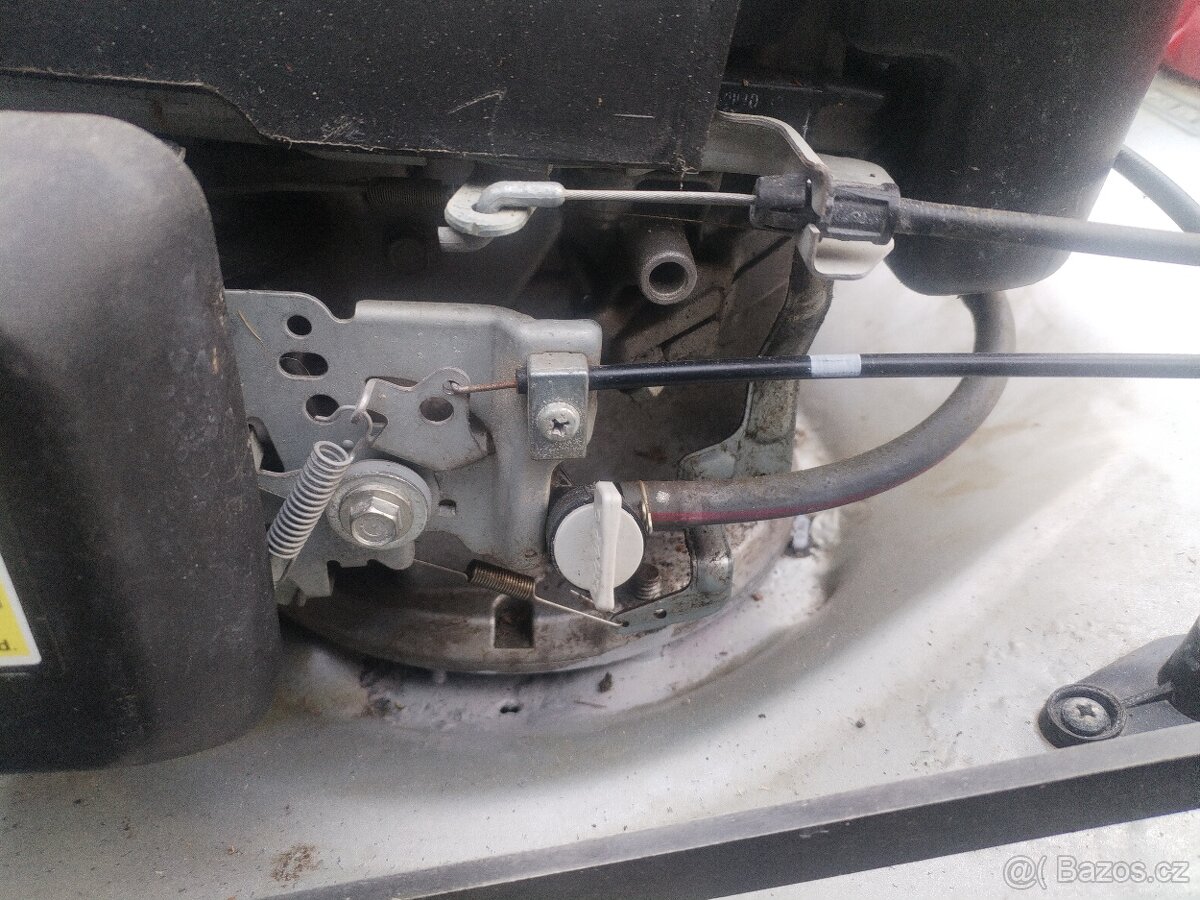 Benzínová sekačka Honda OHC 160 cc - 3