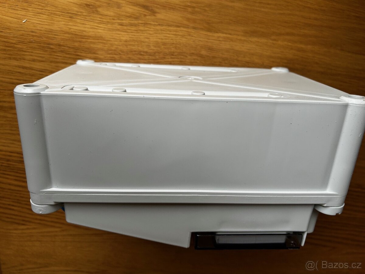 Zásuvková skříň nástěnná SC 51 022 E.01 jištěná s chráničem - 3