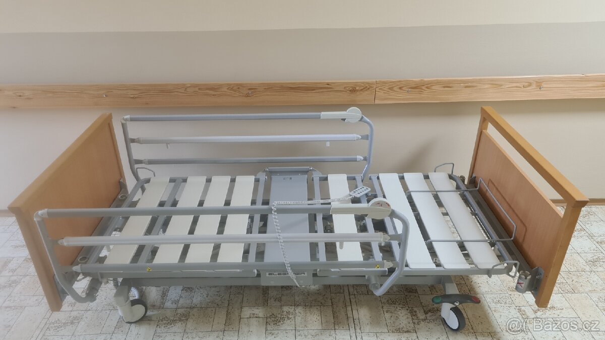 Zdravotní elektrická polohovací postel - 3
