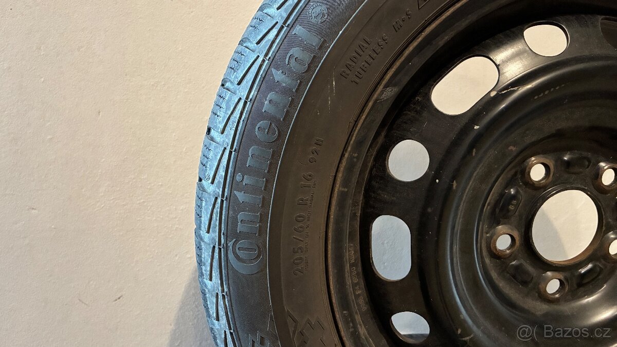 Zimní plechová kola 205/60 R16 92H + poklice - 3