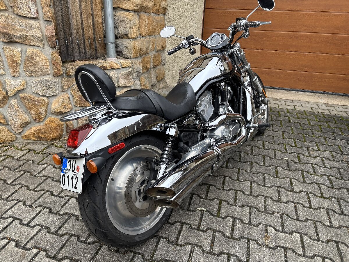 Harley - Davidson V-ROD - chrom, r.v. 2004 - 3