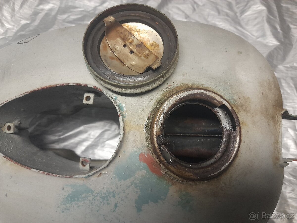 Jawa 250 350 kývačka - 3