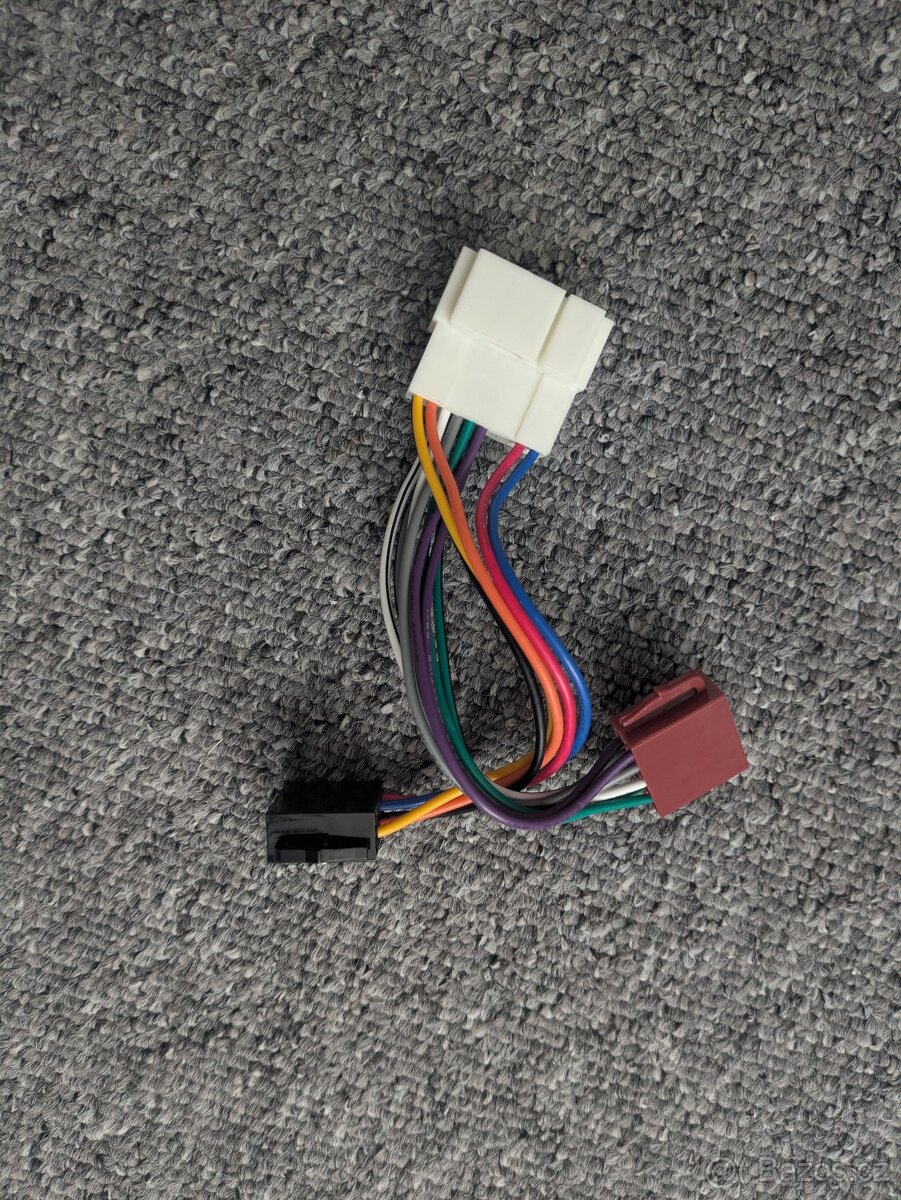 Suzuki SX4, redukční rámeček autorádia + iso konektor - 3