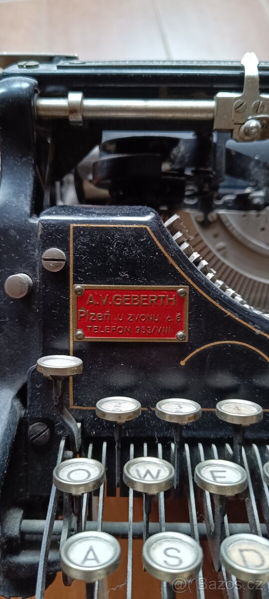 STAROŽITNÝ PSACÍ STROJ UNDERWOOD #5 - 3