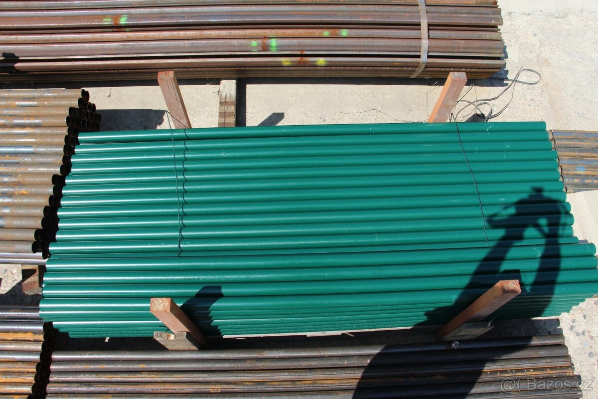 lakovane sloupky na plot 48mm stena 2.5mm - 3