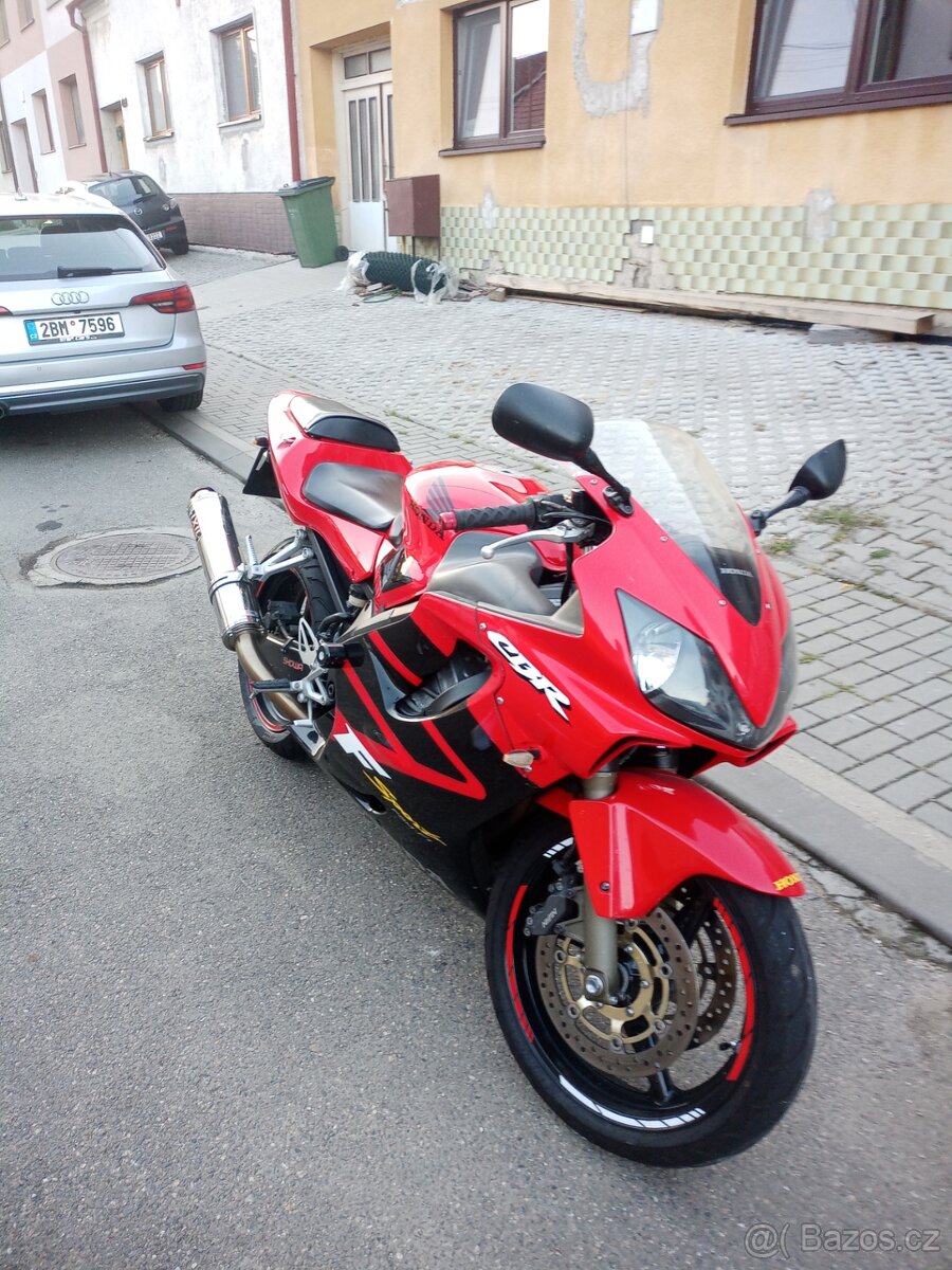 Honda CBR 600f - 3