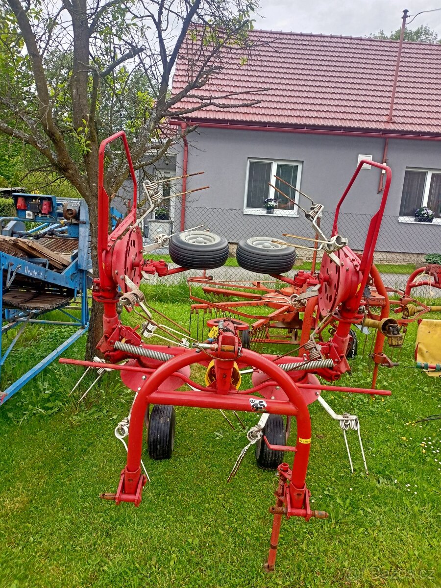 Obraceč sena Pötinger HIT 40 - 3