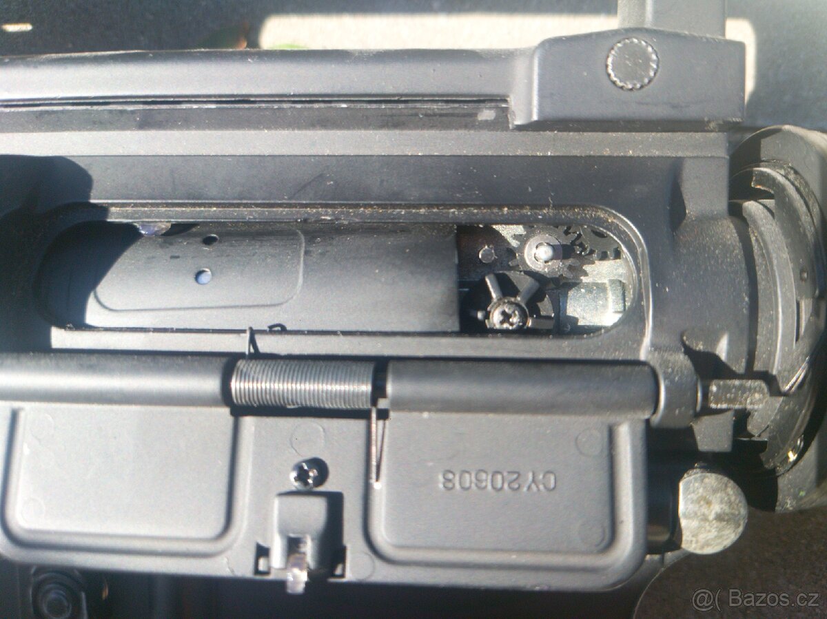 Airsoft zbraň M16 celokov - 3