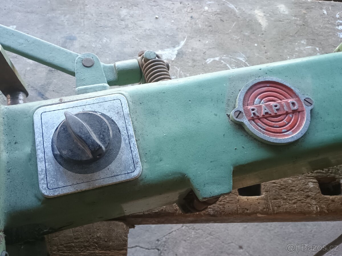 Vysukovačka, sukovací vícevřetenová vrtačka, sukovačka Rapid - 3