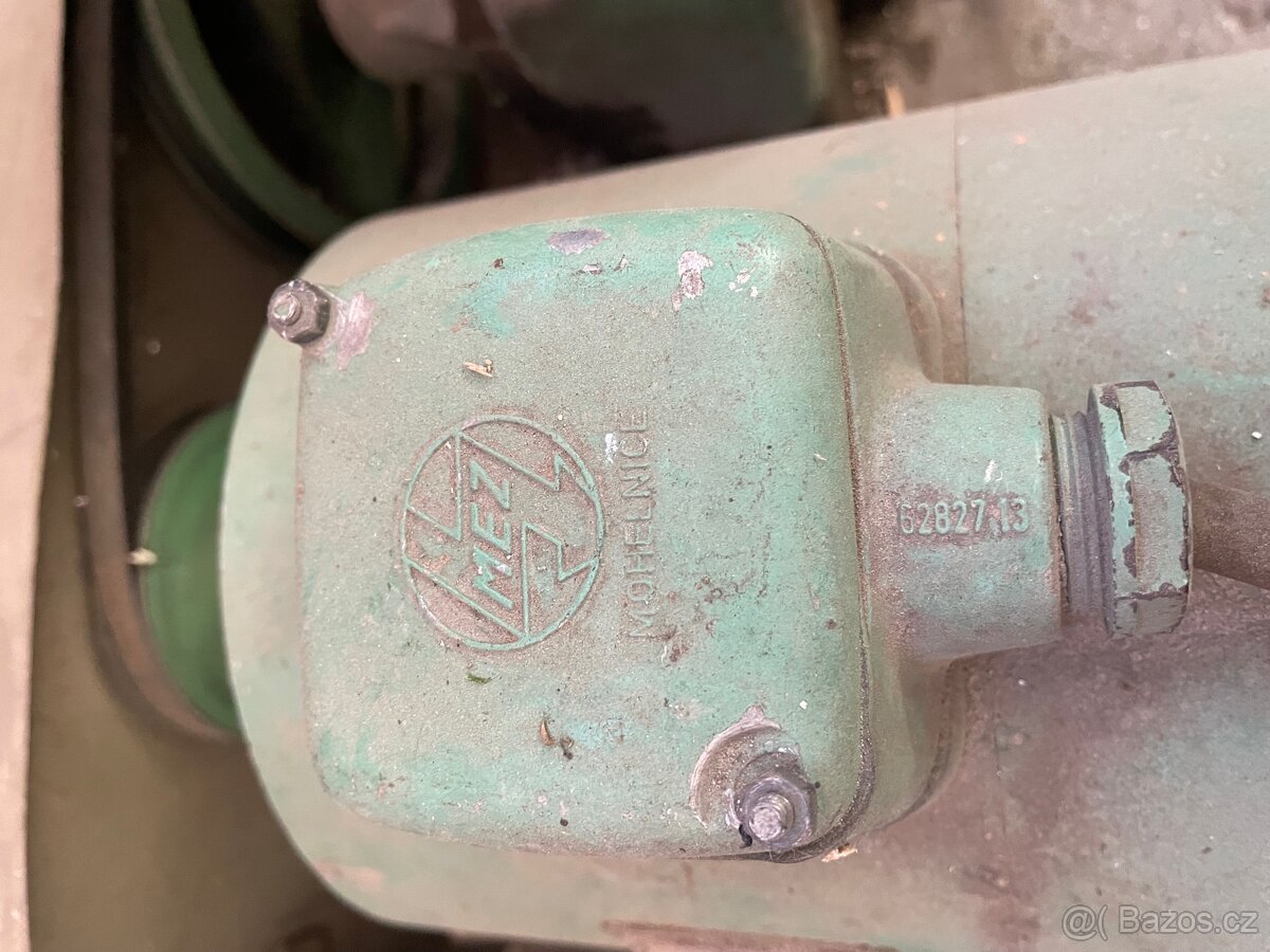 Pístový kompresor 220V - 3