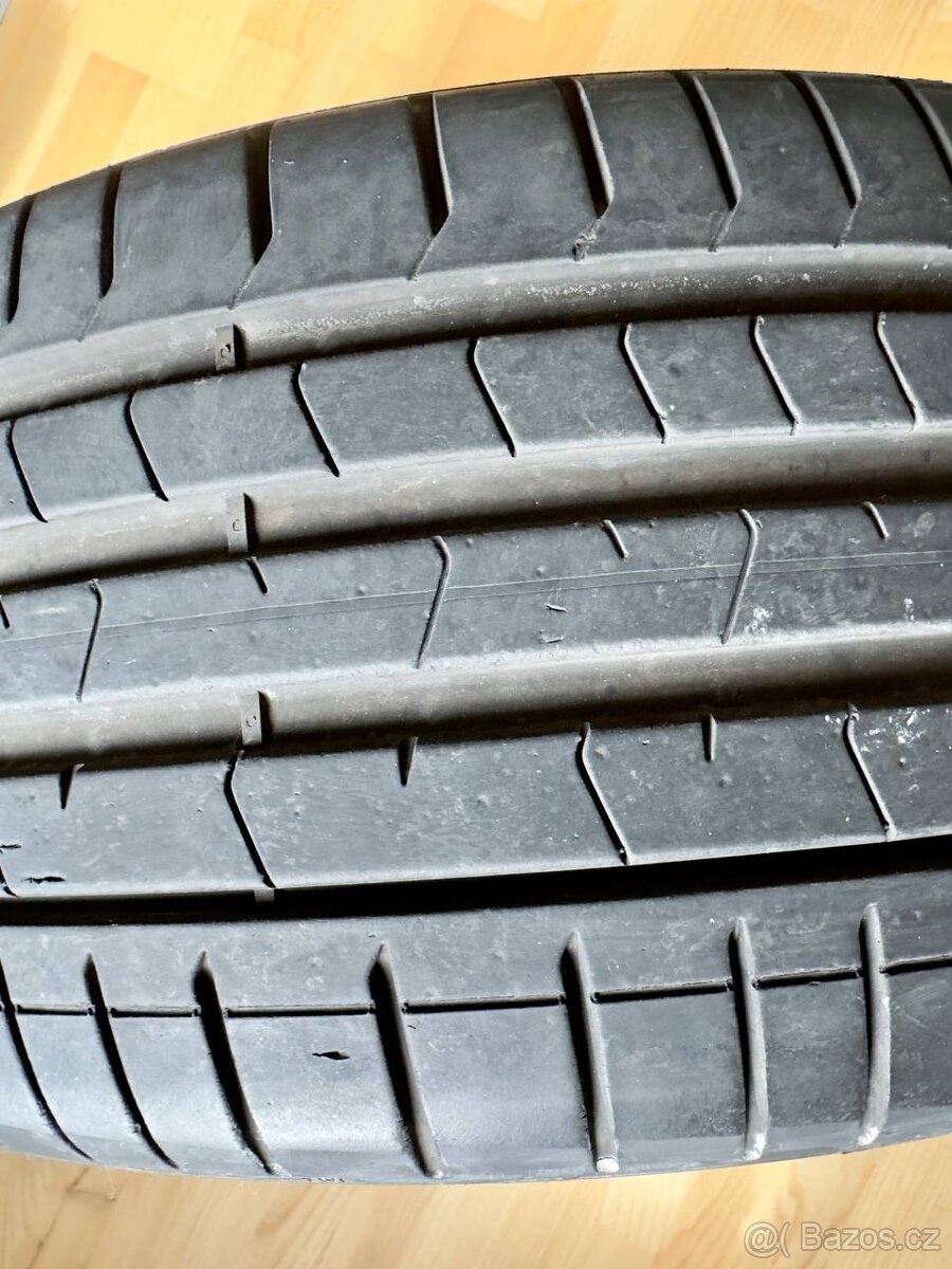 Pirelli P ZERO R19 93Y Runflat - 3