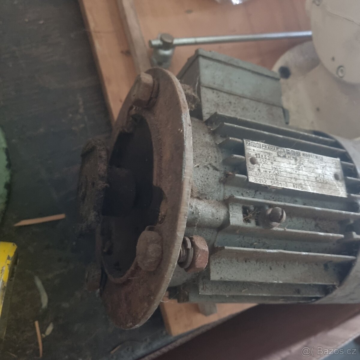 prodám elektromotor, nevyužitý, dědictví - 3