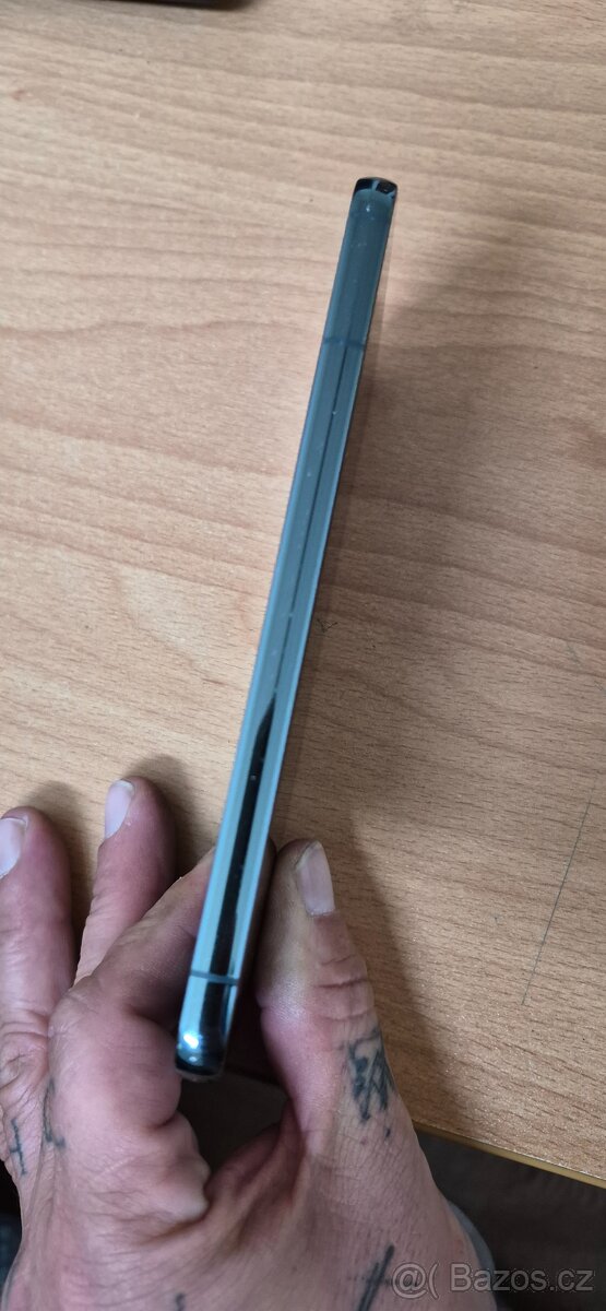 Samsung Galaxi S22+ - 3