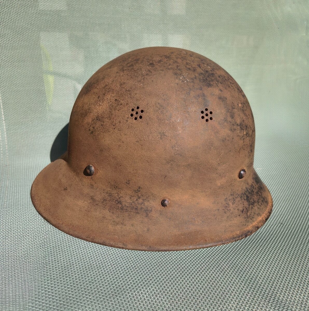 Stará helma - 3