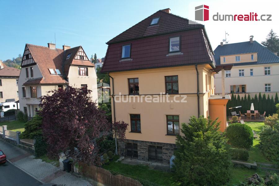 prodej impozantní vícegenerační vily z dob 1. republiky, Ned - 3