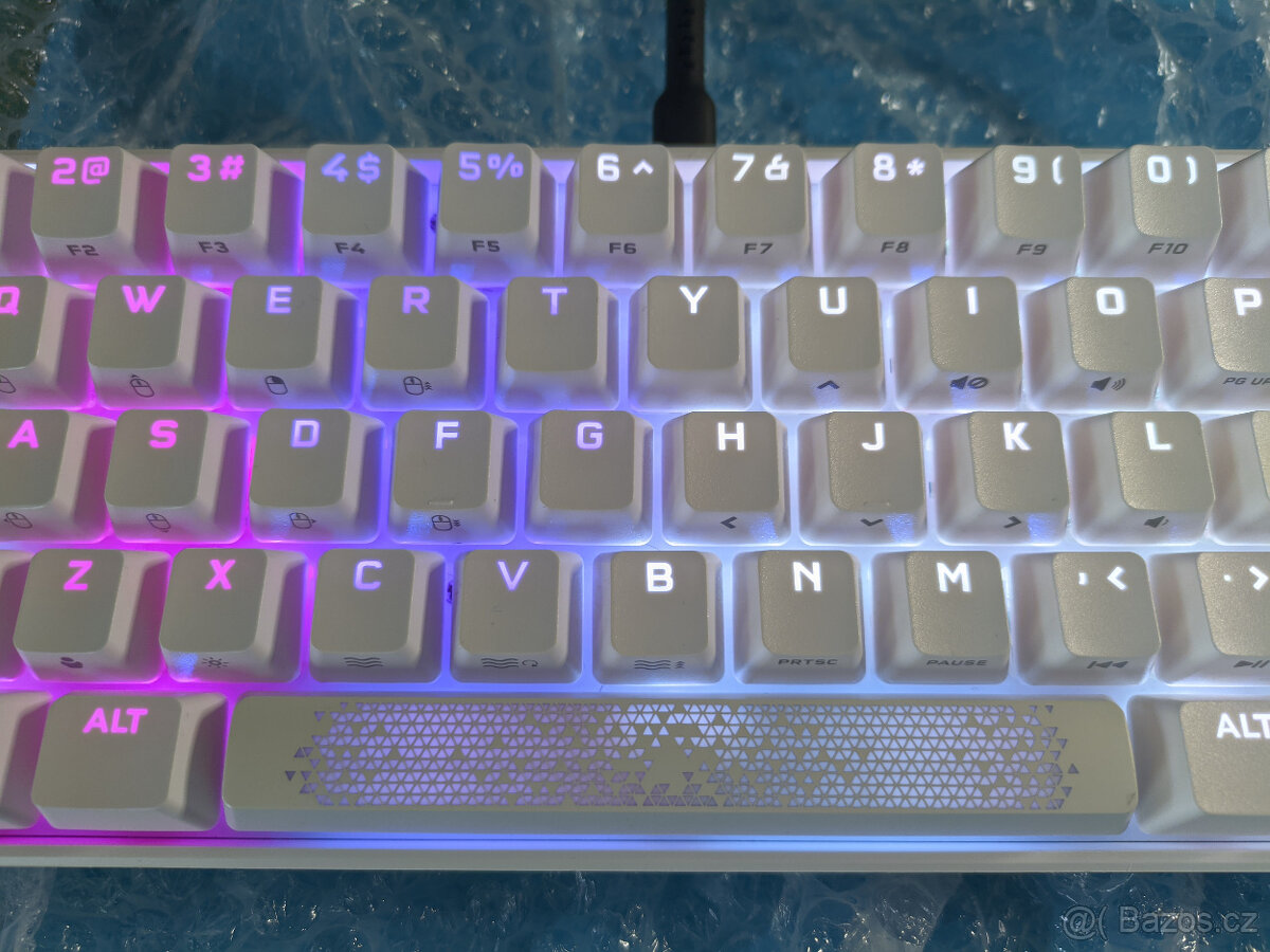 klávesnice herní Corsair K65 RGB MINI - 3