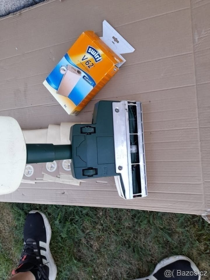 Vysavač Vorwerk 121 s elektronickou klepaci hlavicí - 3