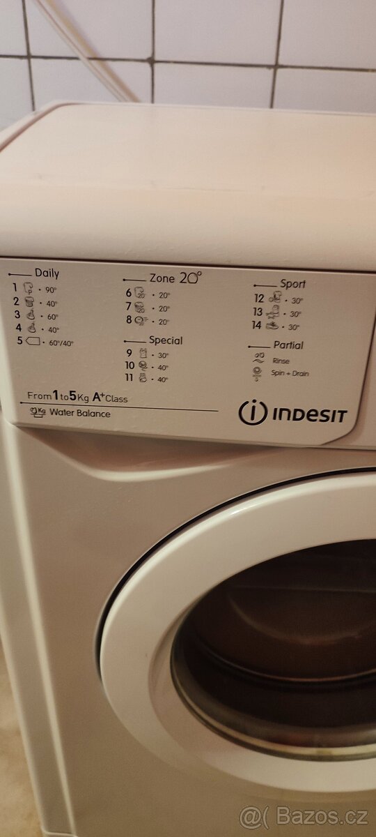 Pracka indesit - 3