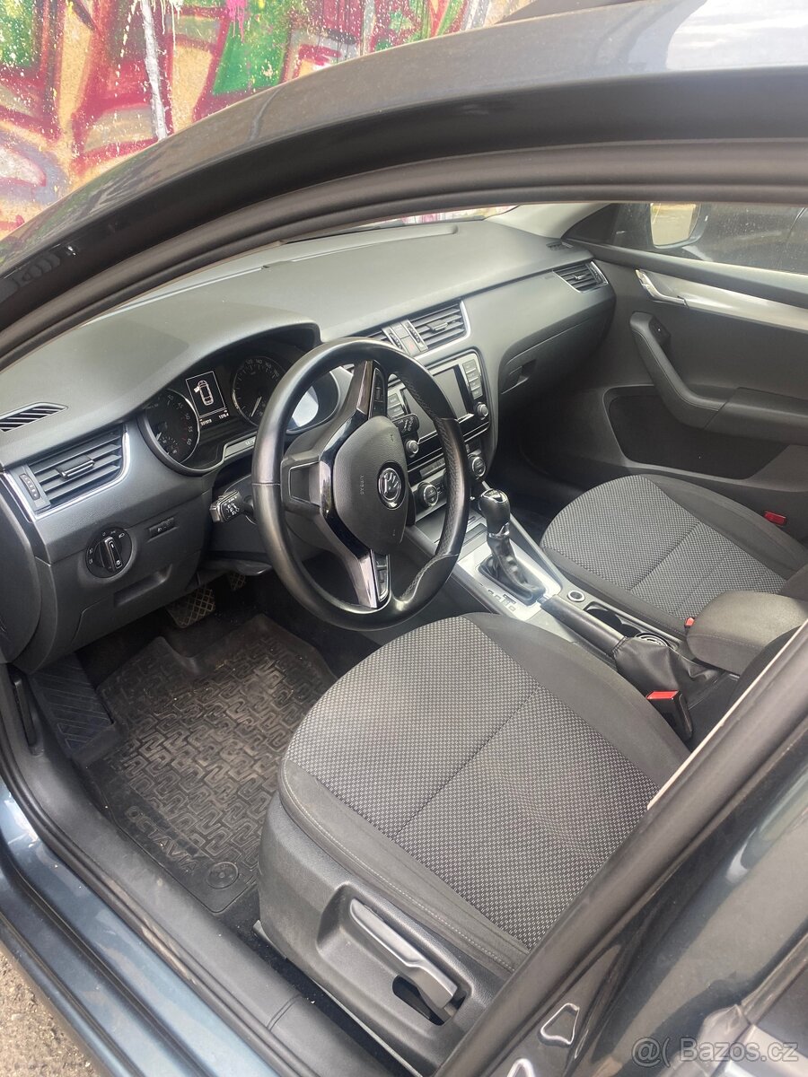 Oktavia A7 2016 DSG - 3