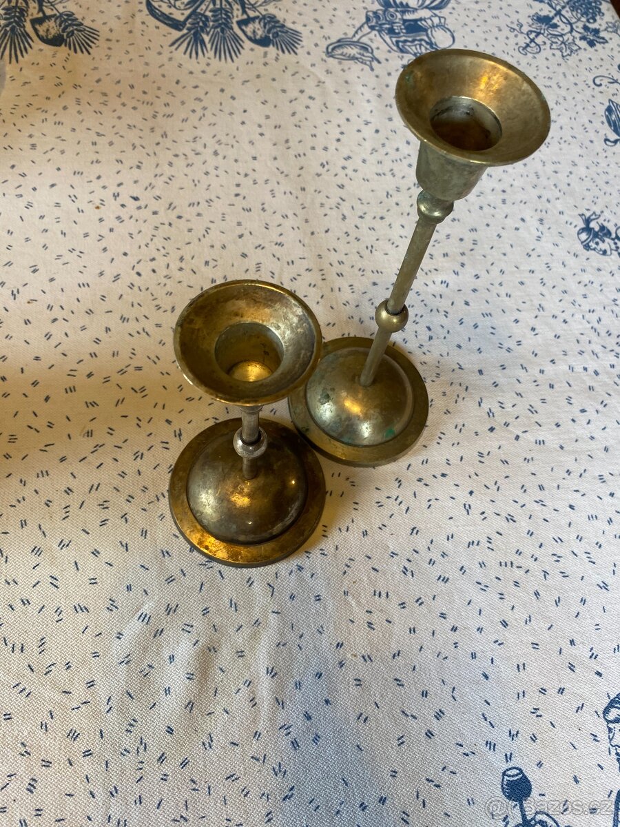 Mosazné svícny a konvice - 3